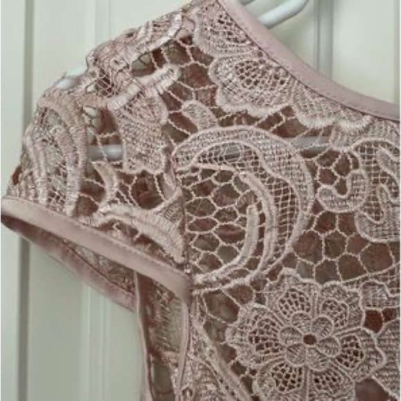 Formal Dress, Size 2 - Picture 5 of 7